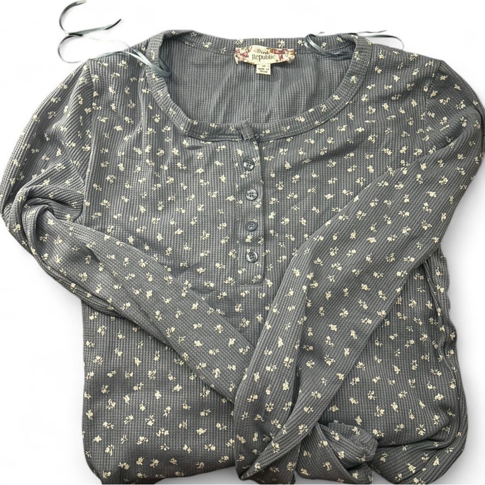 Gray Long Sleeve Buttoned Blouse with Mandarin Collar